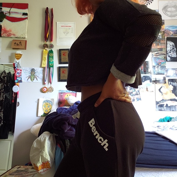 Cropped sweater - Picture 2 of 5